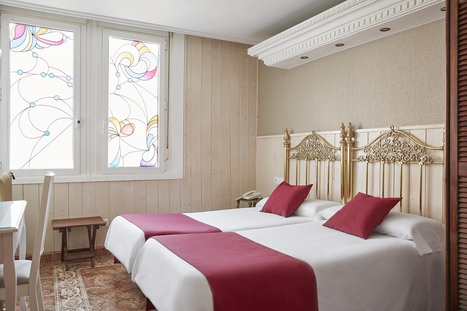 Hotel Dato Vitoria-Gasteiz Bagian luar foto